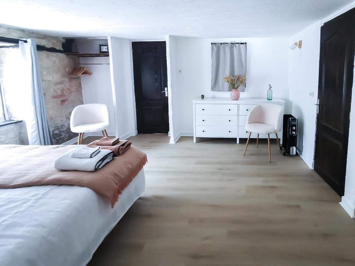 Les Chambres Du Roc Le Roc 外观 照片